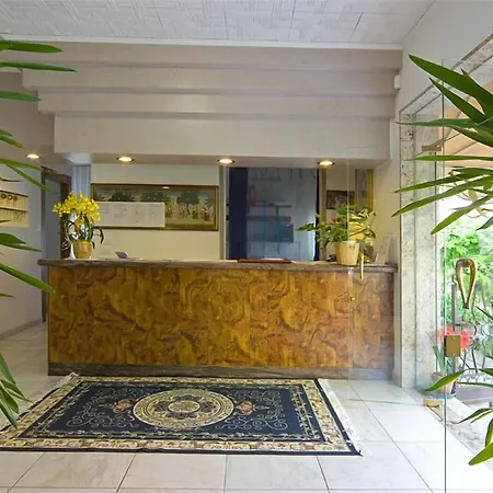 Lucciola Hotel