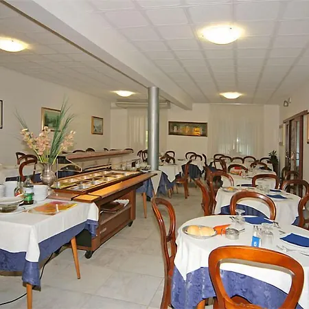 Lucciola Hotel