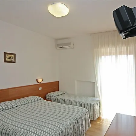 Lucciola Hotel